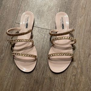 WOMENS SANDALS